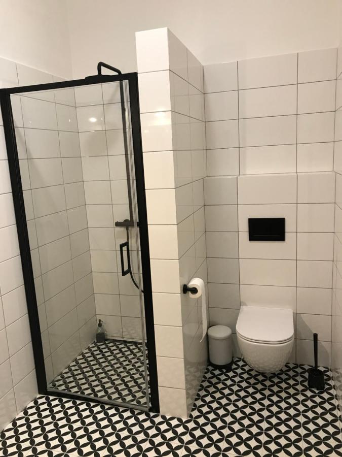 Stara Skola Hedec Aparthotel Kraliky Luaran gambar