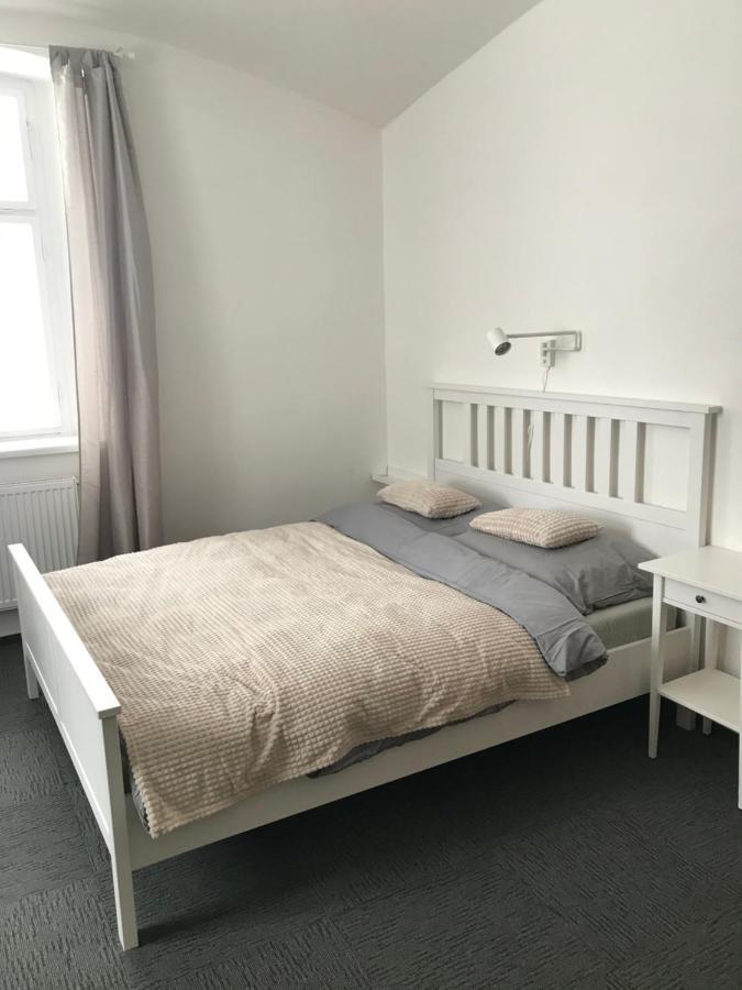 Stara Skola Hedec Aparthotel Kraliky Luaran gambar