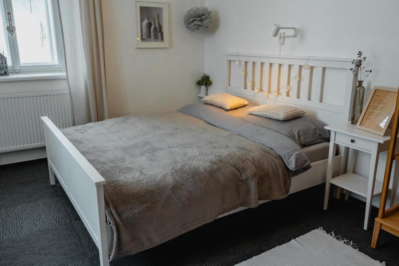 Stara Skola Hedec Aparthotel Kraliky Luaran gambar
