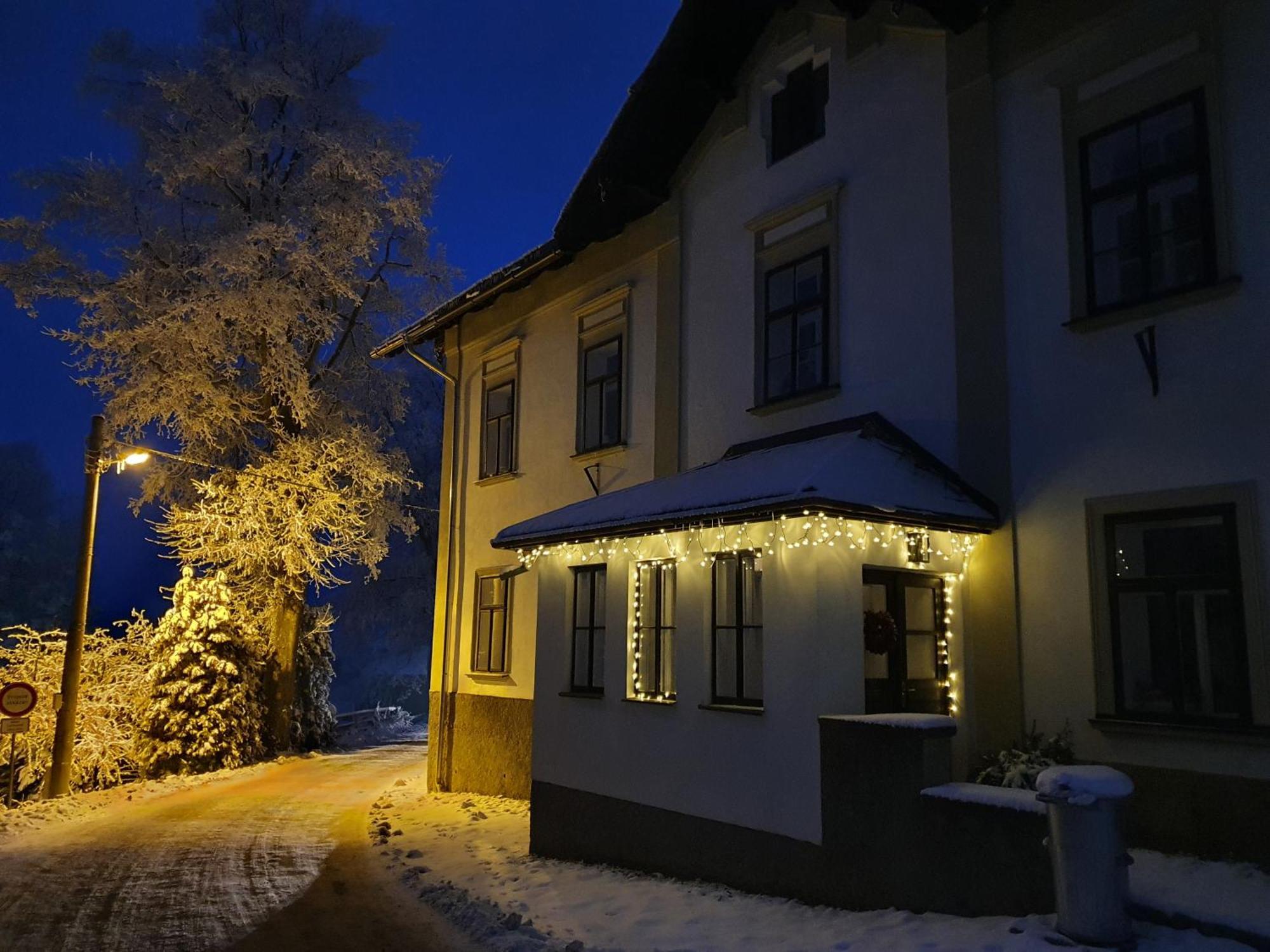 Stara Skola Hedec Aparthotel Kraliky Luaran gambar